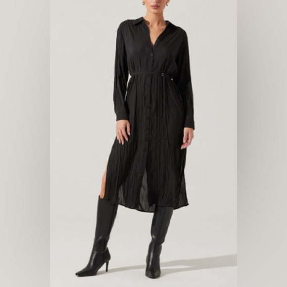 Astr Dresses & Skirts - NWOT Astr Black Long Sleeve Sheer Maxi Dress